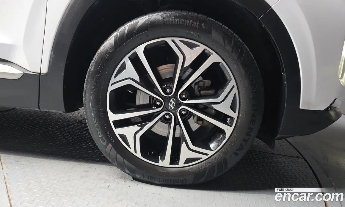 Hyundai Santa Fe 2018 2.0 автомат (гидро), фото 7