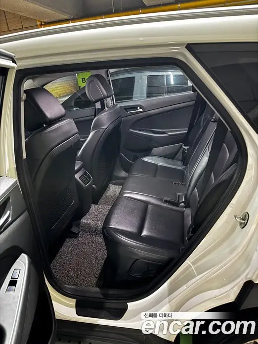 Hyundai Tucson 2015 2.0 автомат (гидро), фото 7