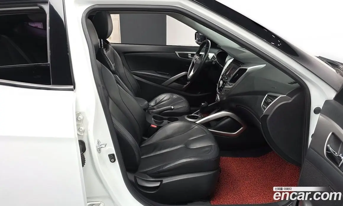 Hyundai Veloster 2011 1.6 автомат (гидро), фото 11