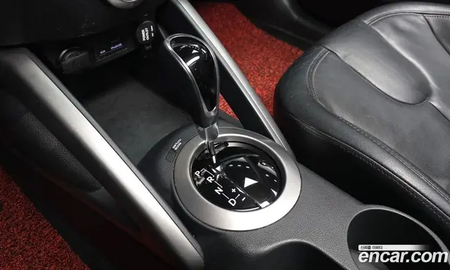 Hyundai Veloster 2011 1.6 автомат (гидро), миниатюра 9