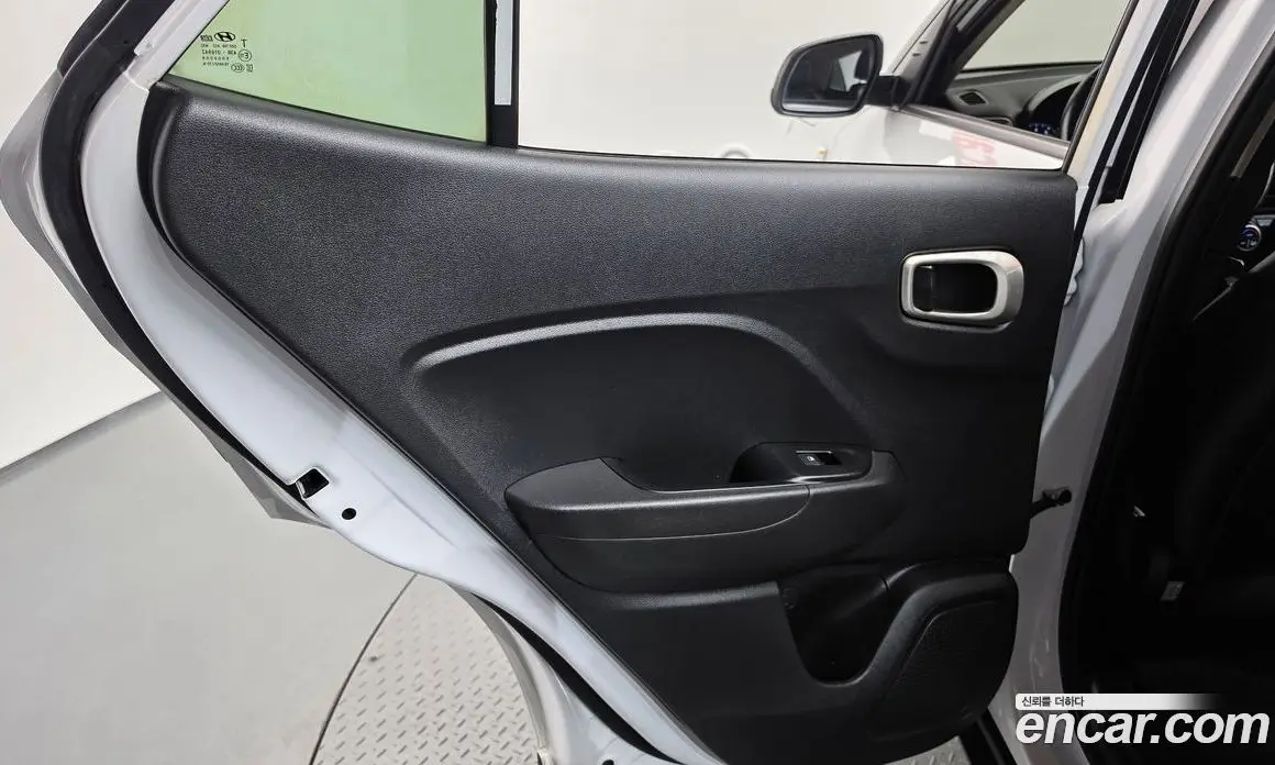 Hyundai Venue 2020 1.6 автомат (гидро), фото 14