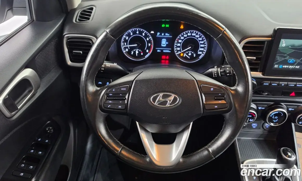 Hyundai Venue 2020 1.6 автомат (гидро), фото 18