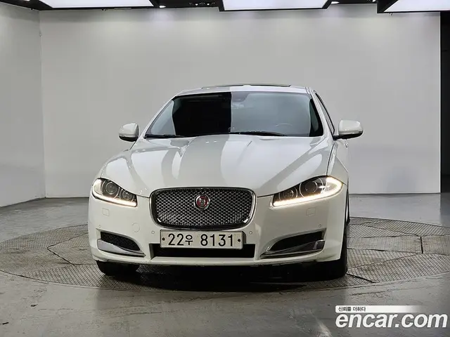 Jaguar XF 2014 2.2 автомат (гидро), миниатюра 2