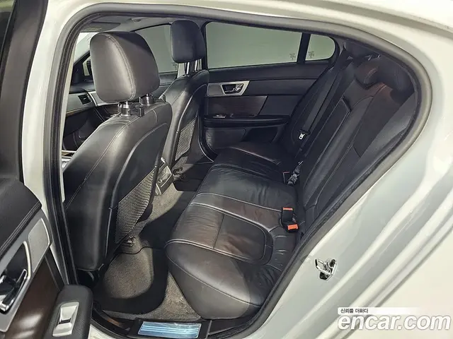 Jaguar XF 2014 2.2 автомат (гидро), миниатюра 12