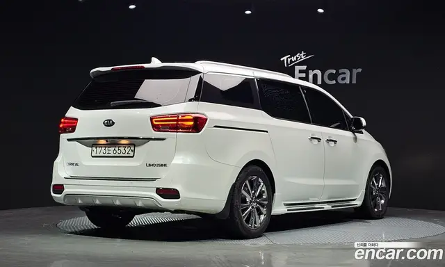 Kia Carnival 2020 2.2 автомат (гидро), миниатюра 2