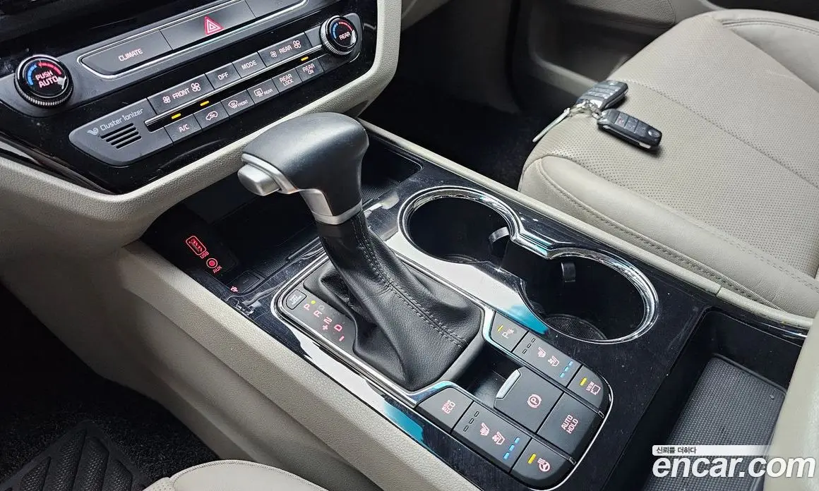 Kia Carnival 2020 2.2 автомат (гидро), фото 12