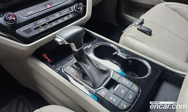 Kia Carnival 2020 2.2 автомат (гидро), миниатюра 12
