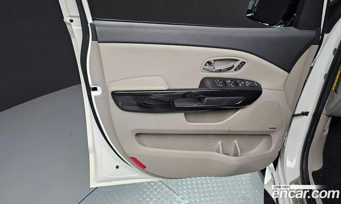 Kia Carnival 2020 2.2 автомат (гидро), фото 14