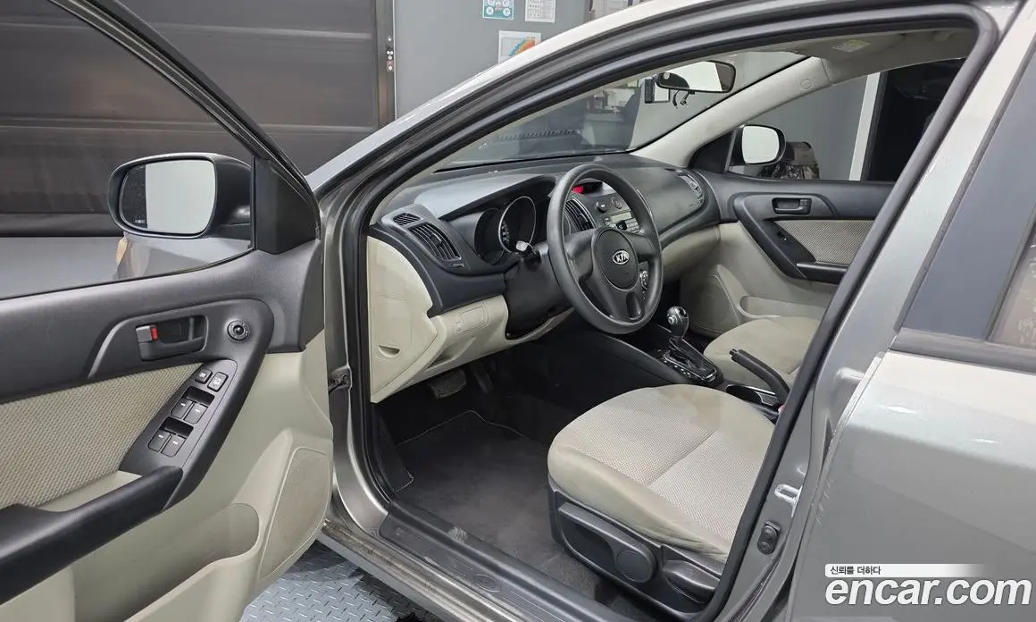 Kia Porte 2011 1.6 АКПП, фото 10
