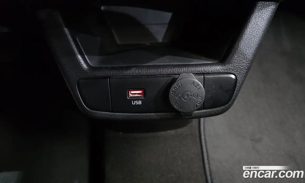 Kia Ray 2021 1.0 автомат (гидро), фото 17
