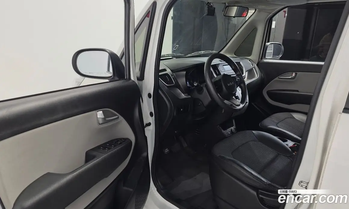 Kia Ray 2021 1.0 автомат (гидро), фото 10