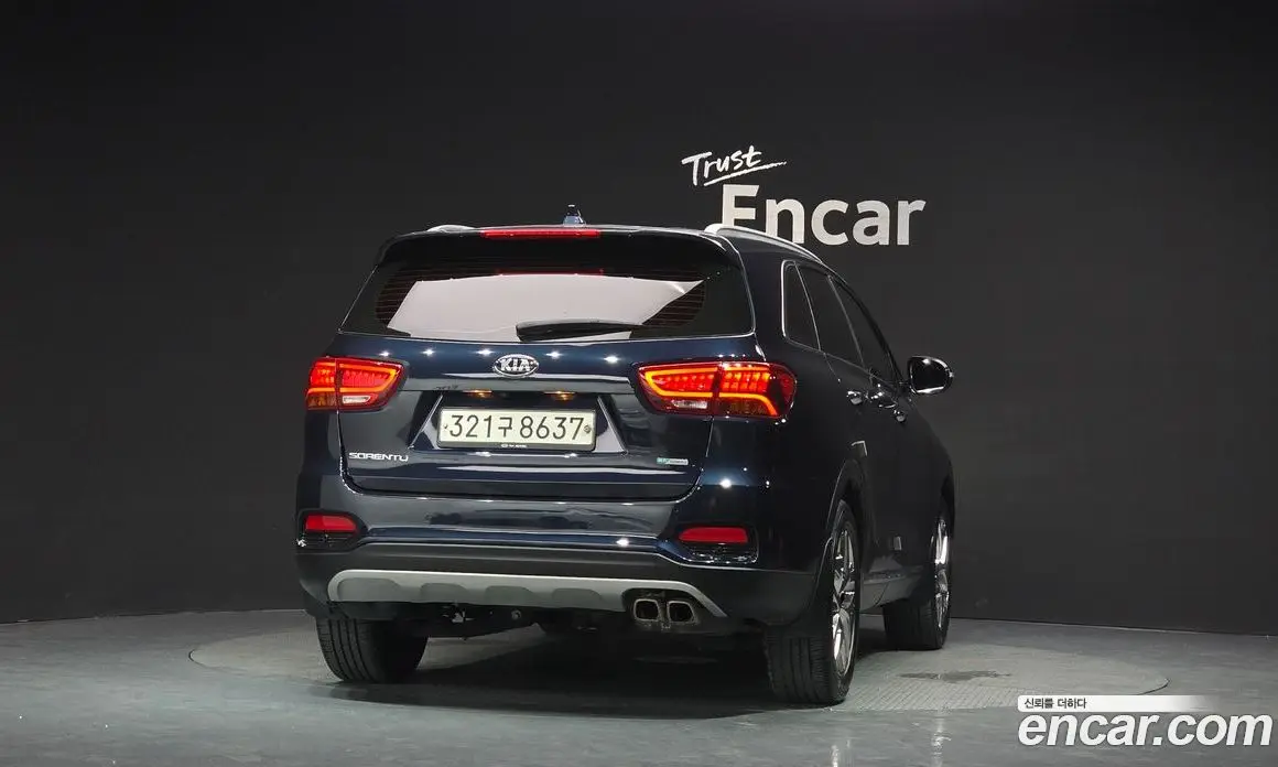 Kia Sorento 2019 2.0 автомат (гидро), фото 4