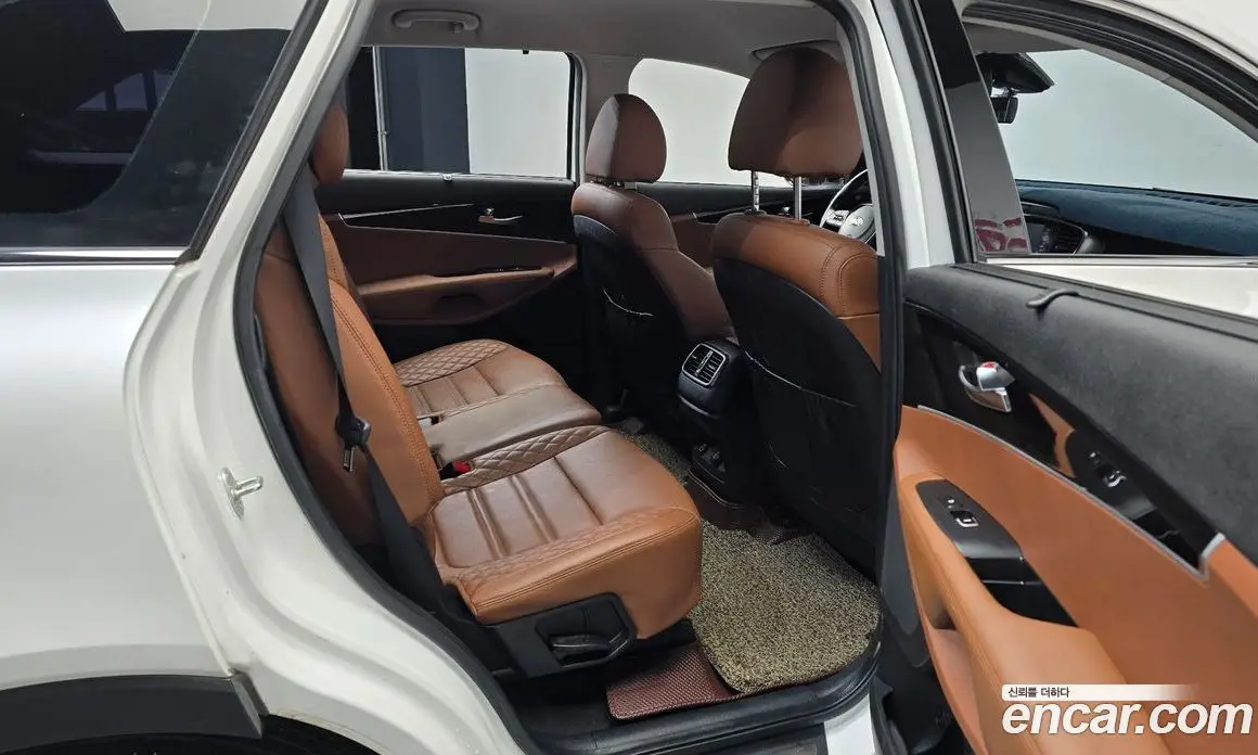 Kia Sorento 2019 2.0 автомат (гидро), фото 12 Kia Sorento 2019 2.0 автомат (гидро), фото 12