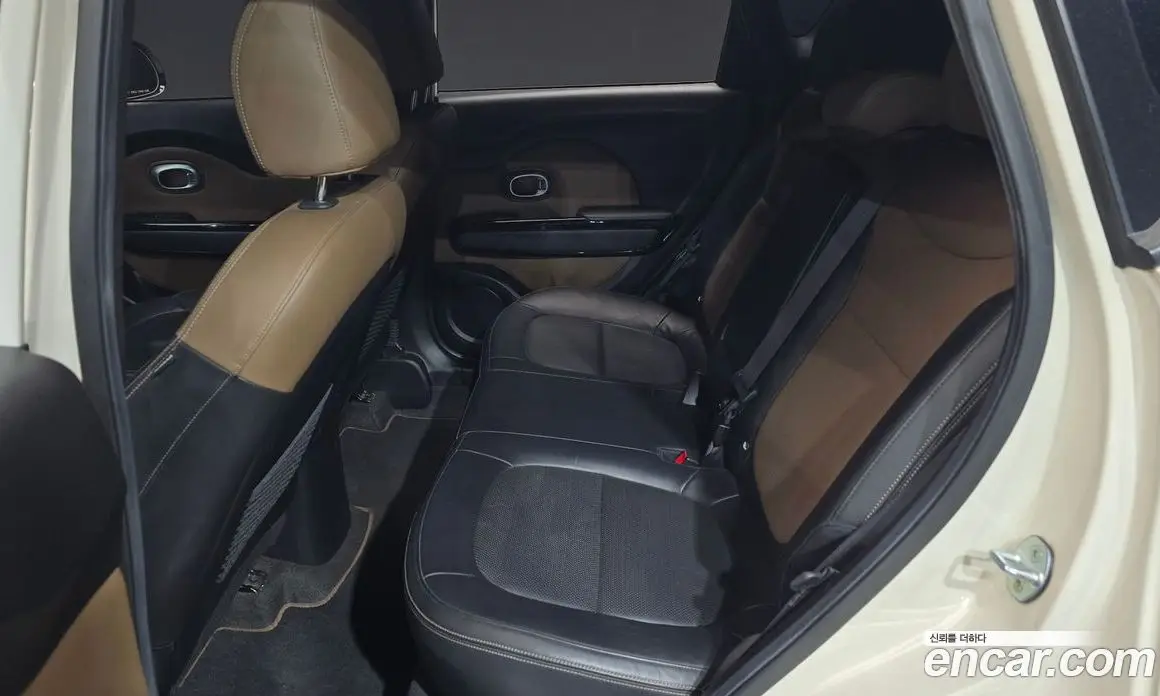 Kia Soul 2014 1.6 автомат (гидро), фото 11 Kia Soul 2014 1.6 автомат (гидро), фото 11