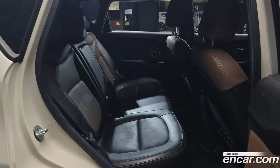 Kia Soul 2014 1.6 автомат (гидро), фото 12 Kia Soul 2014 1.6 автомат (гидро), фото 12