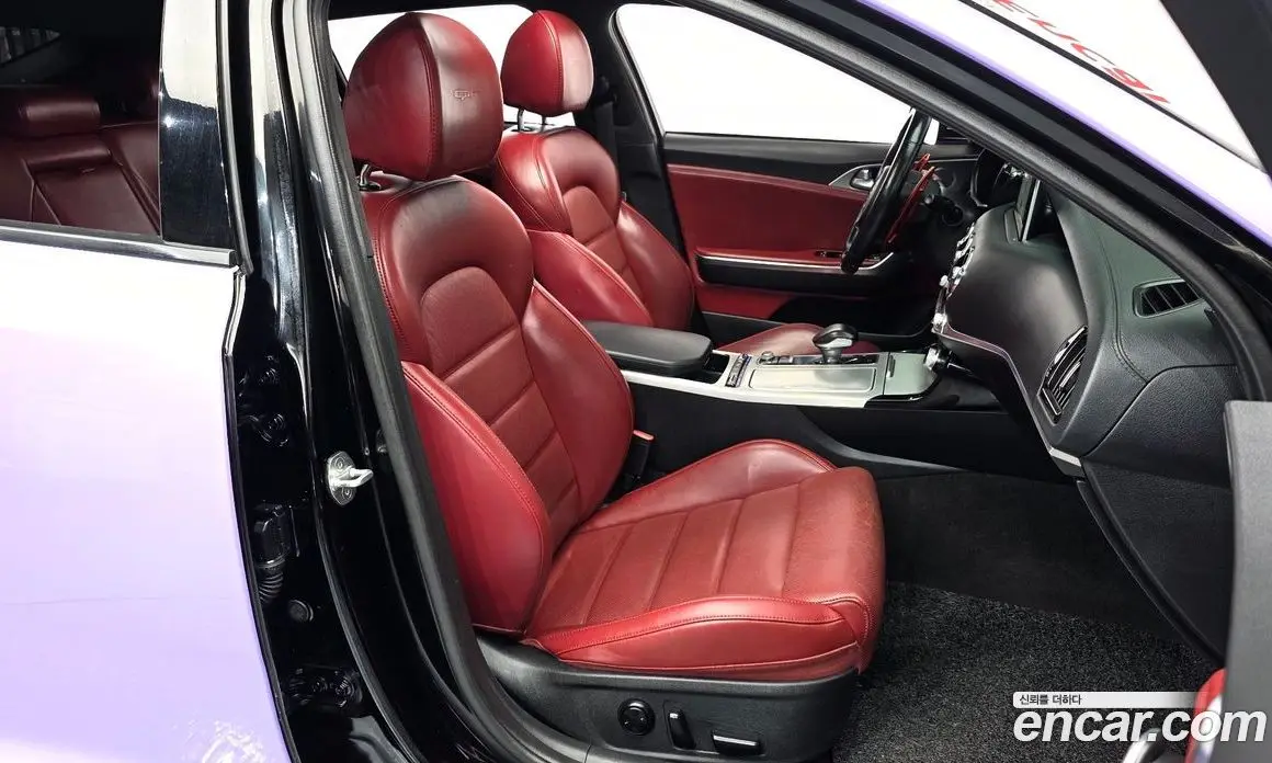 Kia Stinger 2019 3.3 автомат (гидро), фото 17