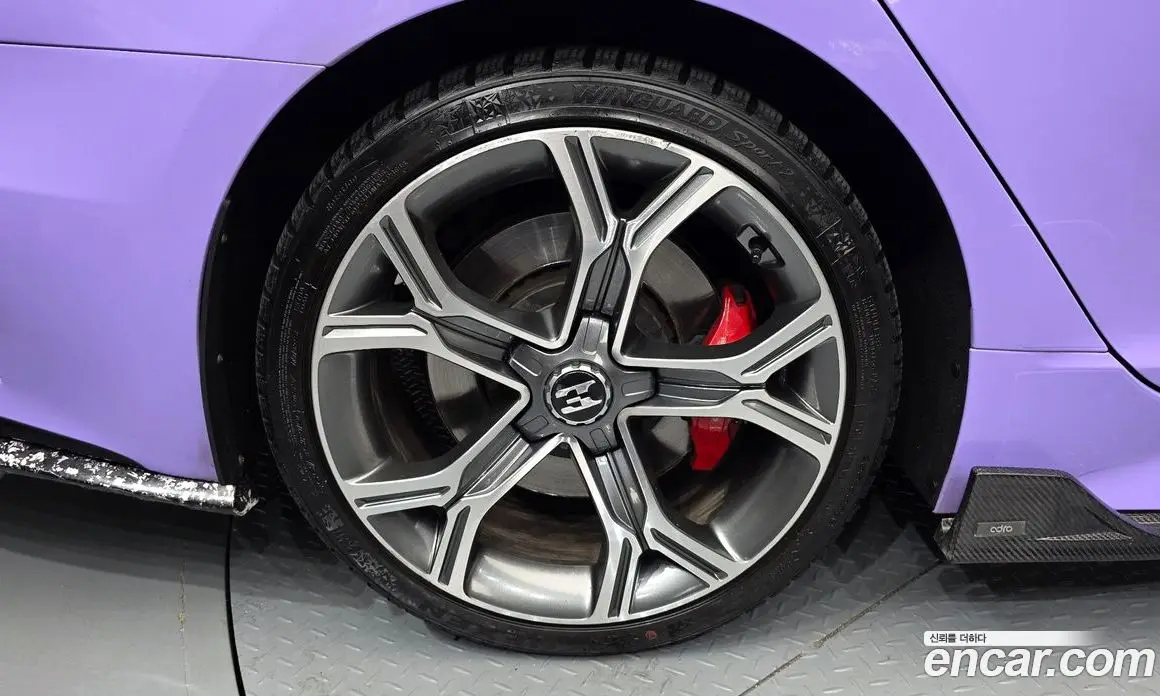 Kia Stinger 2019 3.3 автомат (гидро), фото 5