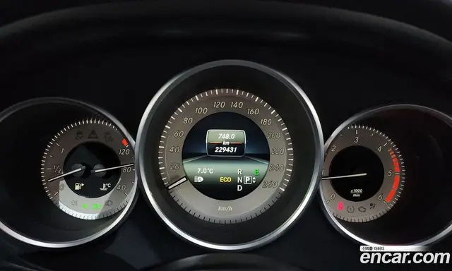 Mercedes-Benz CLS-Class 2014 2.1 автомат (гидро), миниатюра 8