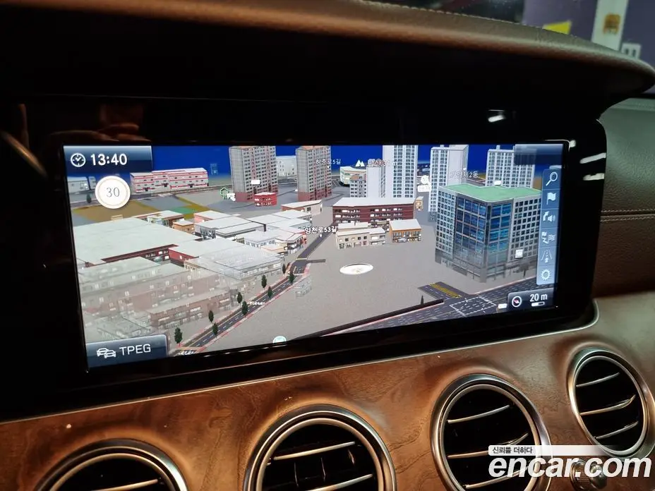 Mercedes-Benz E-Class 2016 1.9 автомат (гидро), фото 13