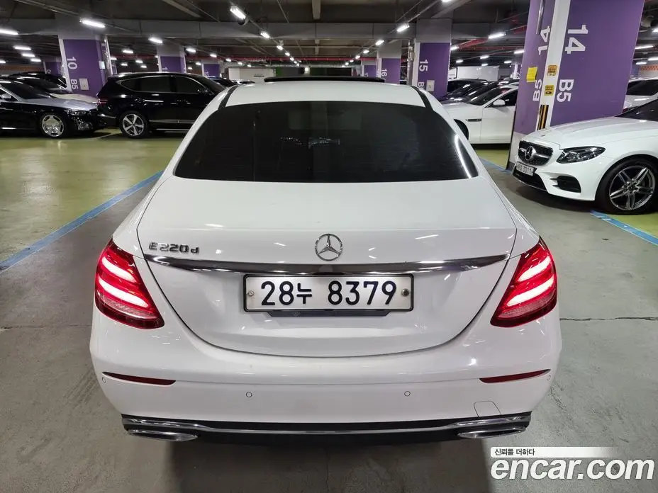 Mercedes-Benz E-Class 2016 1.9 автомат (гидро), фото 4