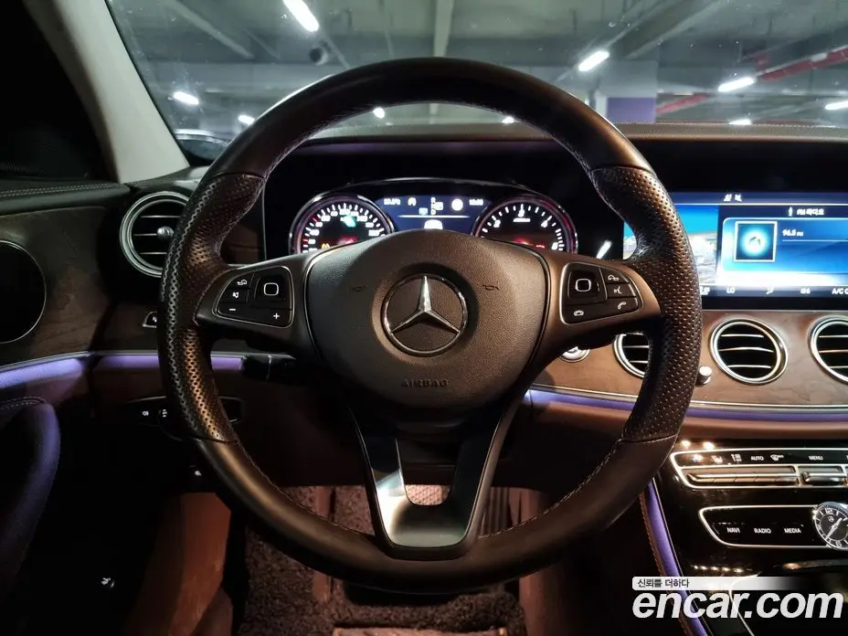 Mercedes-Benz E-Class 2016 1.9 автомат (гидро), фото 5