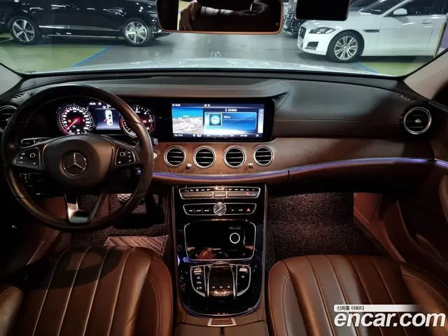 Mercedes-Benz E-Class 2016 1.9 автомат (гидро), миниатюра 7