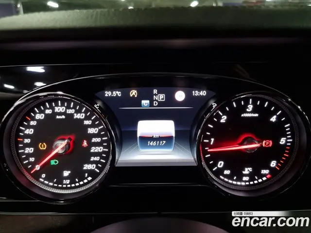 Mercedes-Benz E-Class 2016 1.9 автомат (гидро), миниатюра 8