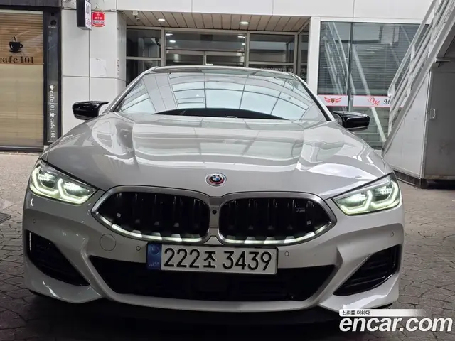 BMW 8 серия, 2022, 23 734 км