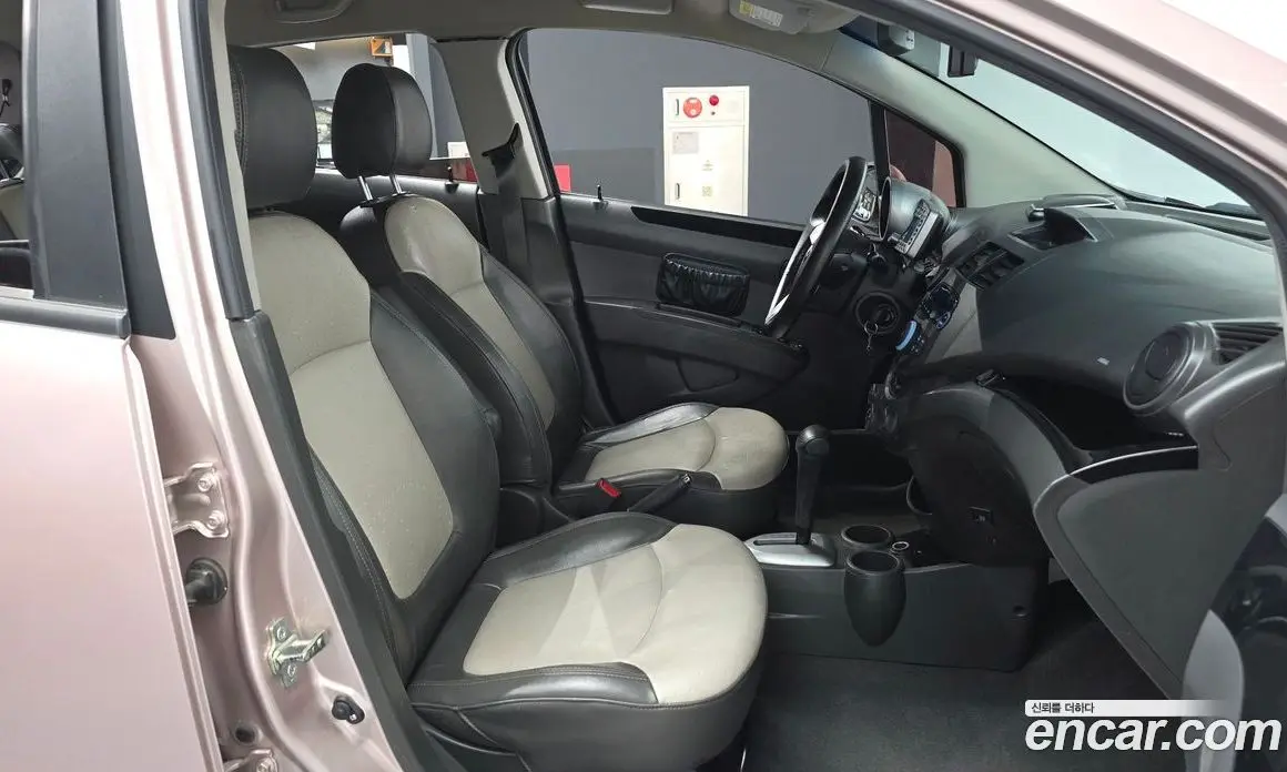 Chevrolet Matiz 2010 1.0 автомат (гидро), фото 11