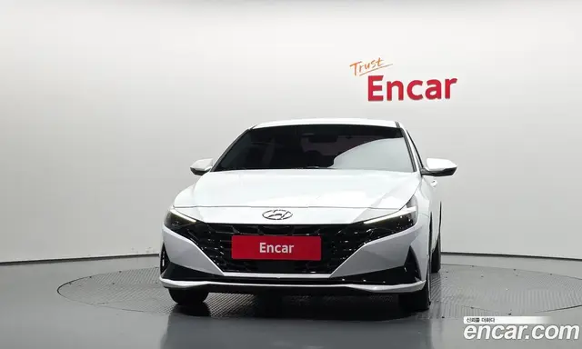 Hyundai Avante 2020 1.6 автомат (гидро), миниатюра 3