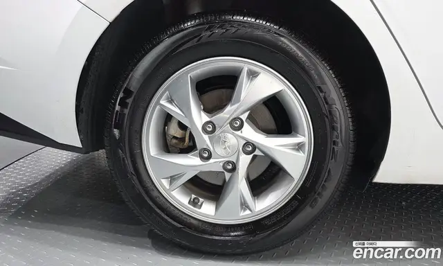 Hyundai Avante 2020 1.6 автомат (гидро), миниатюра 5