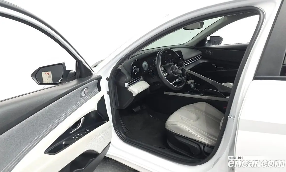 Hyundai Avante 2020 1.6 автомат (гидро), фото 10