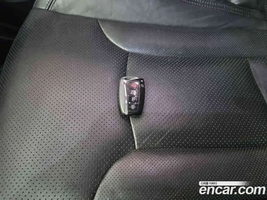 Hyundai Grandeur 2013 2.4 автомат (гидро), фото 13