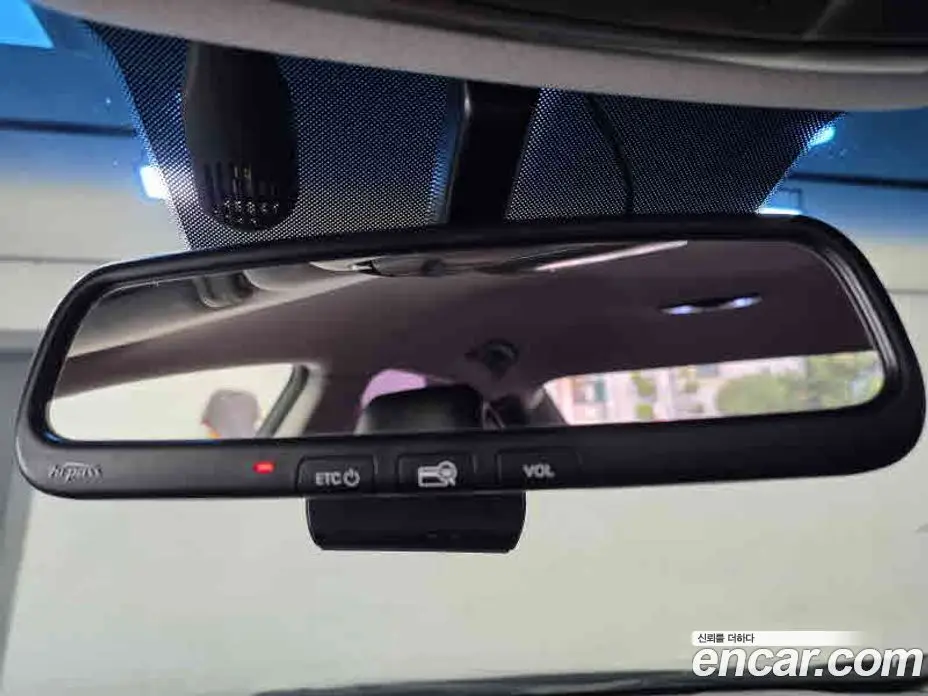 Hyundai Grandeur 2013 2.4 автомат (гидро), фото 15