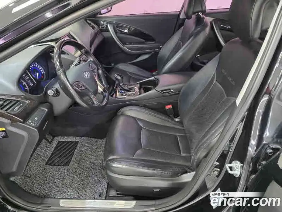 Hyundai Grandeur 2013 2.4 автомат (гидро), фото 19