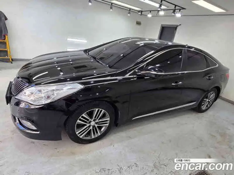 Hyundai Grandeur 2013 2.4 автомат (гидро), фото 3