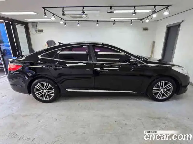 Hyundai Grandeur 2013 2.4 автомат (гидро), миниатюра 4