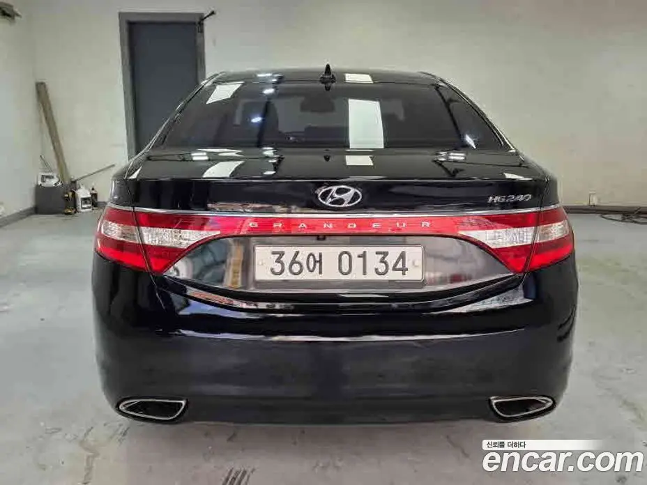 Hyundai Grandeur 2013 2.4 автомат (гидро), фото 8