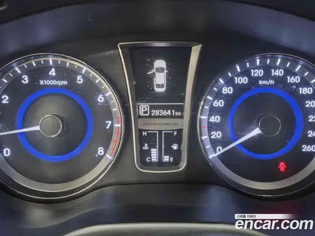 Hyundai Grandeur 2013 2.4 автомат (гидро), миниатюра 9