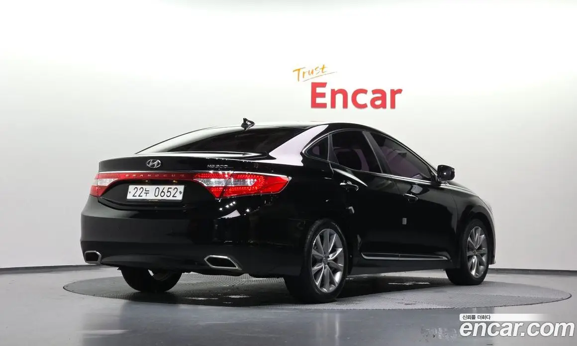 Hyundai Grandeur 2016 2.4 автомат (гидро), фото 2 Hyundai Grandeur 2016 2.4 автомат (гидро), фото 2