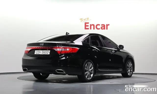 Hyundai Grandeur 2016 2.4 автомат (гидро), миниатюра 2 Hyundai Grandeur 2016 2.4 автомат (гидро), миниатюра 2