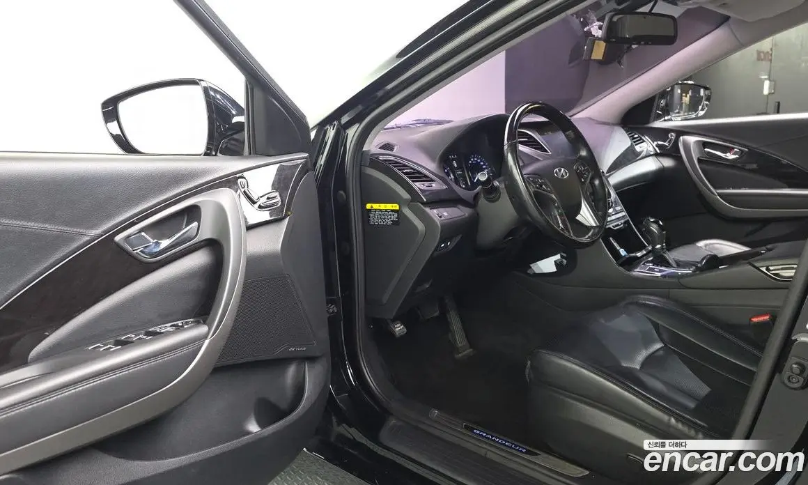 Hyundai Grandeur 2016 2.4 автомат (гидро), фото 13 Hyundai Grandeur 2016 2.4 автомат (гидро), фото 13