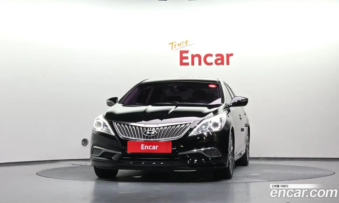 Hyundai Grandeur 2016 2.4 автомат (гидро), фото 3 Hyundai Grandeur 2016 2.4 автомат (гидро), фото 3