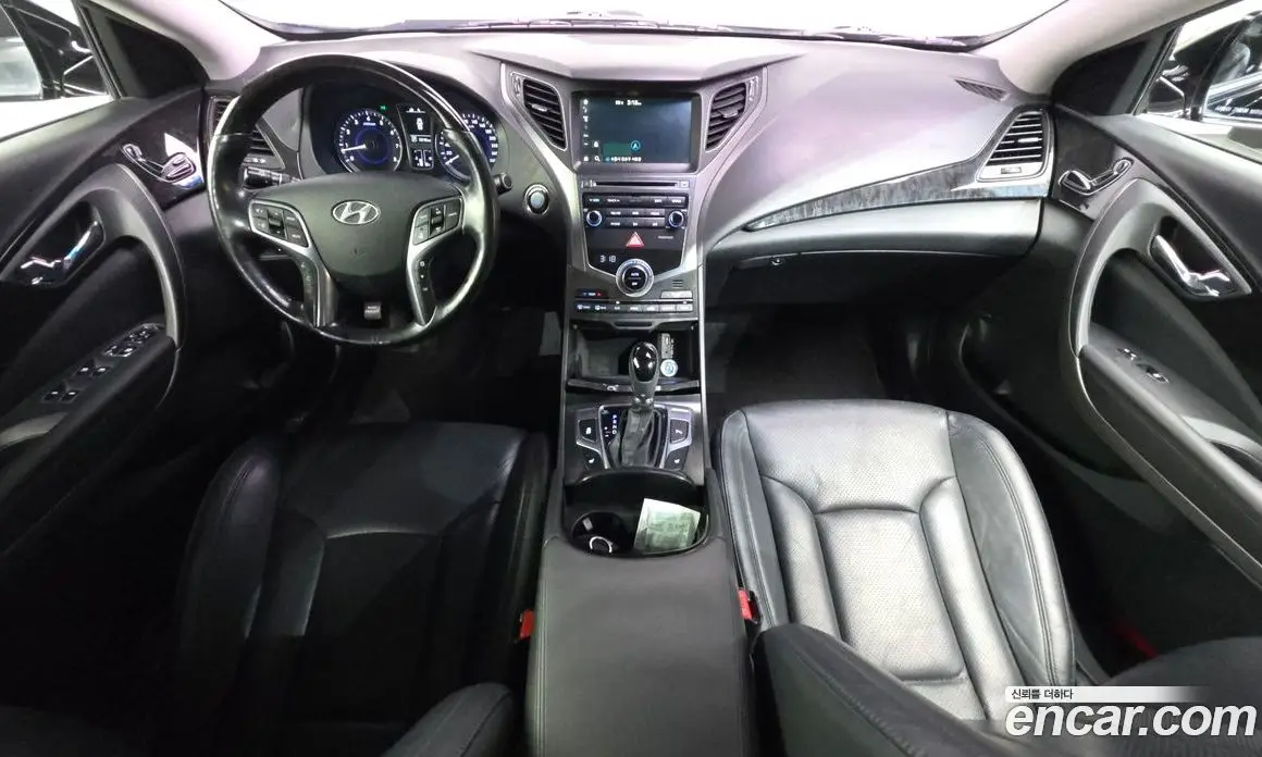Hyundai Grandeur 2016 2.4 автомат (гидро), фото 10 Hyundai Grandeur 2016 2.4 автомат (гидро), фото 10