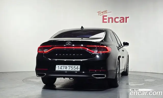 Hyundai Grandeur 2016 2.2 автомат (гидро), миниатюра 4 Hyundai Grandeur 2016 2.2 автомат (гидро), миниатюра 4