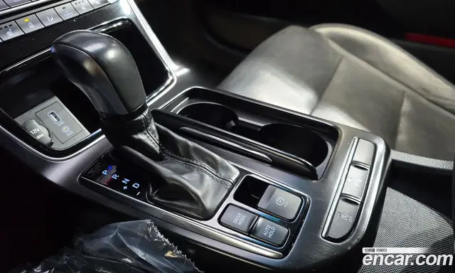 Hyundai Grandeur 2016 2.2 автомат (гидро), миниатюра 9 Hyundai Grandeur 2016 2.2 автомат (гидро), миниатюра 9