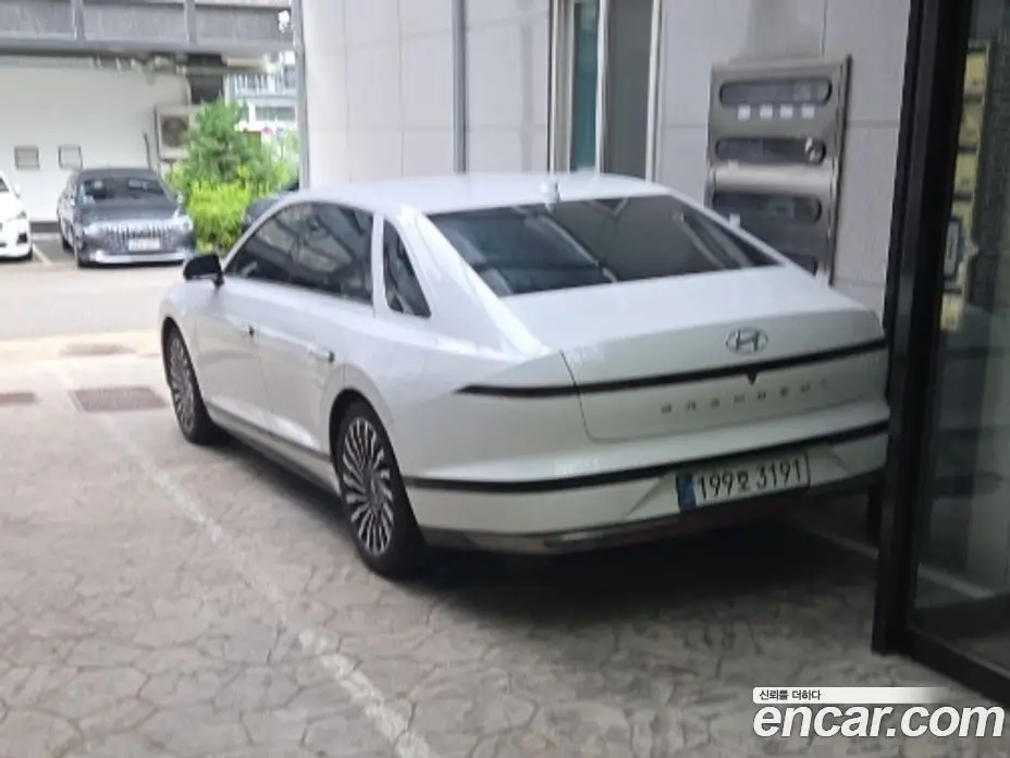 Hyundai Grandeur 2024 1.6 автомат (гидро), фото 3
