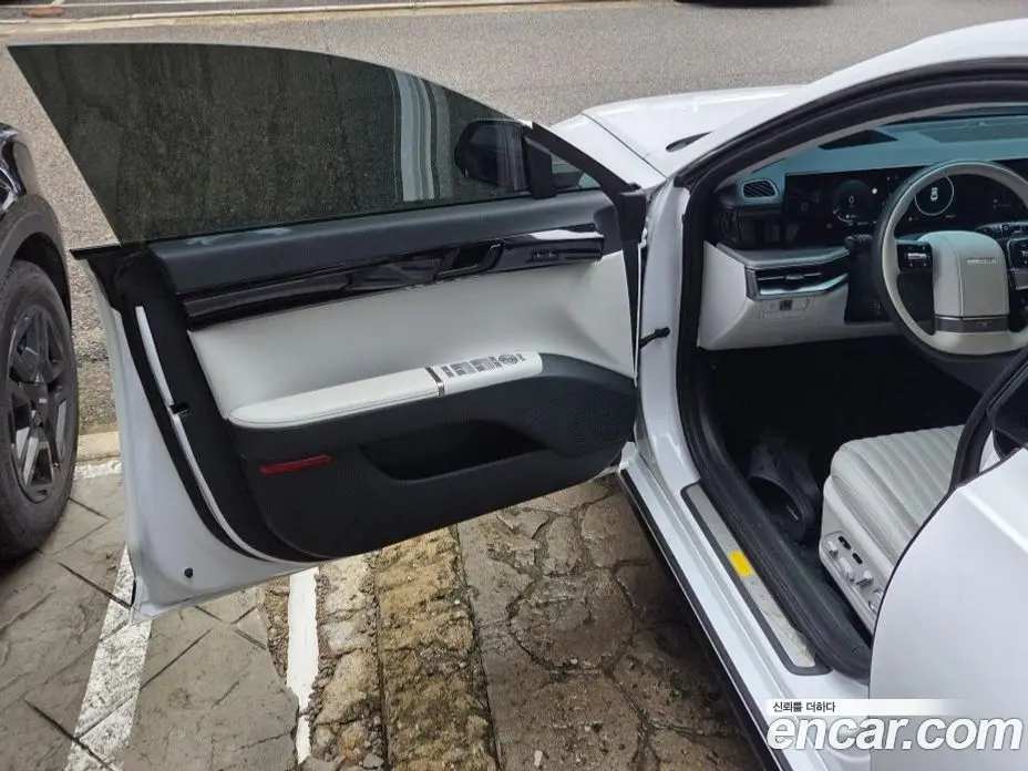 Hyundai Grandeur 2024 1.6 автомат (гидро), фото 4
