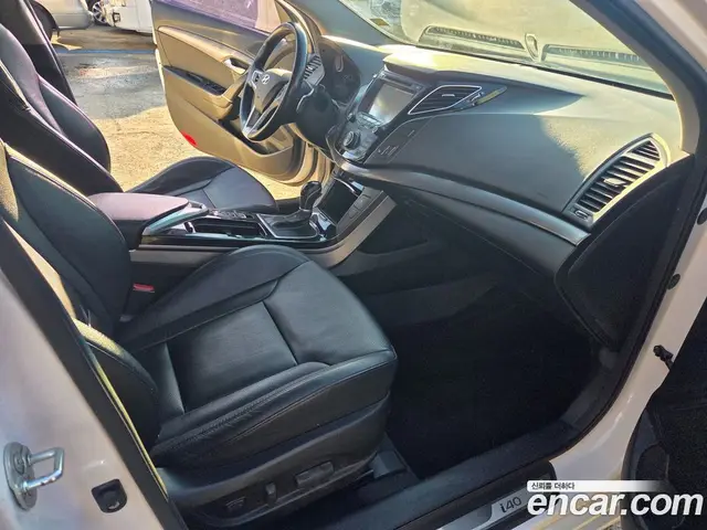Hyundai i40 2013 2.0 автомат (гидро), миниатюра 10