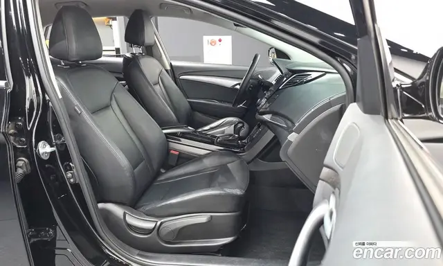 Hyundai i40 2016 1.7 автомат (гидро), миниатюра 11 Hyundai i40 2016 1.7 автомат (гидро), миниатюра 11